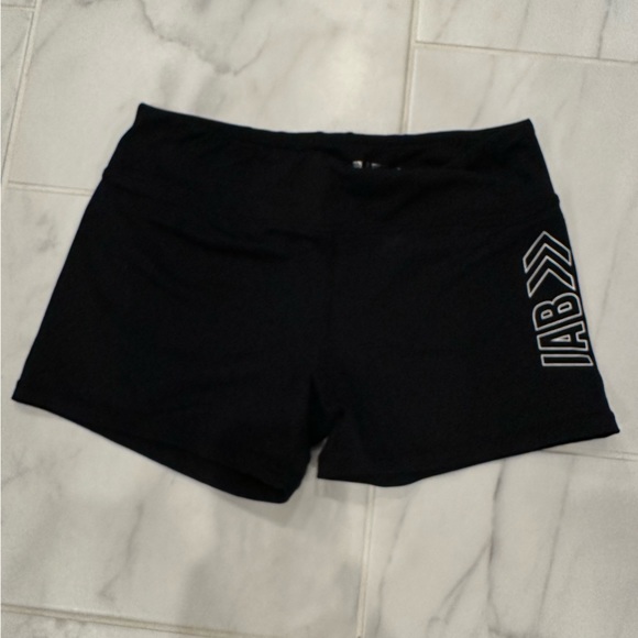 IAB shorts bundle - Picture 3 of 6